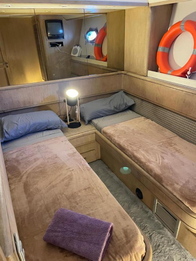 Yate Hotel Stv Barcelona Eksteriør billede
